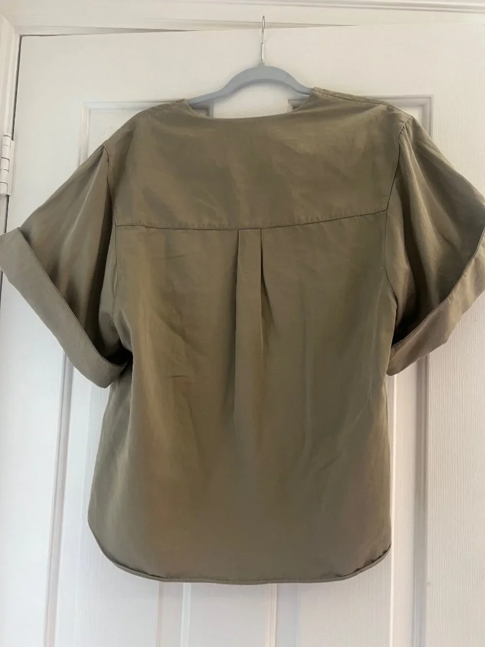 Tibi V-neck linen/cotton top, 8, khaki, $45 - Picture 4 of 5